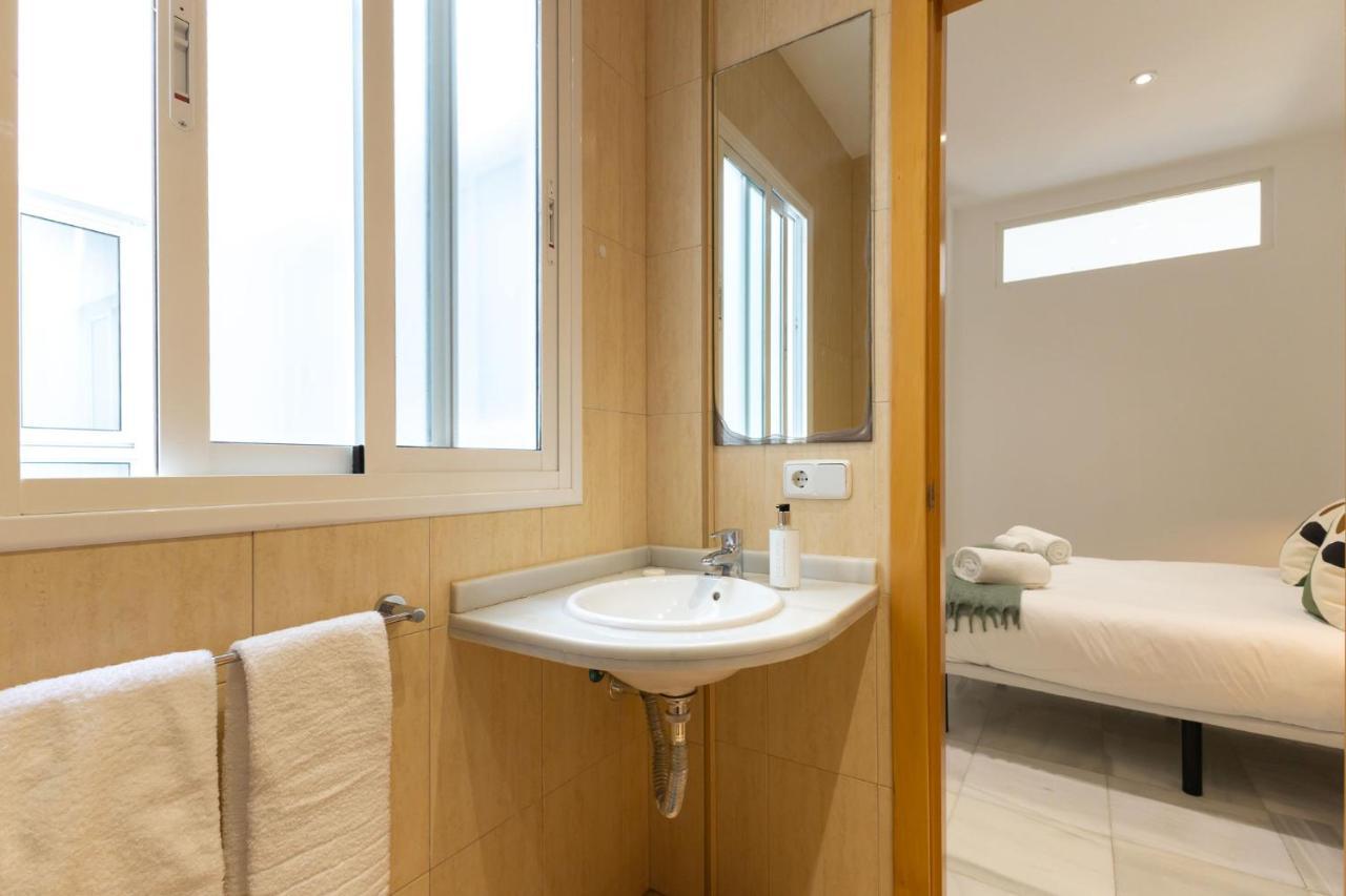 Terceros City Center Deluxe By Valcambre Sevilla Eksteriør billede
