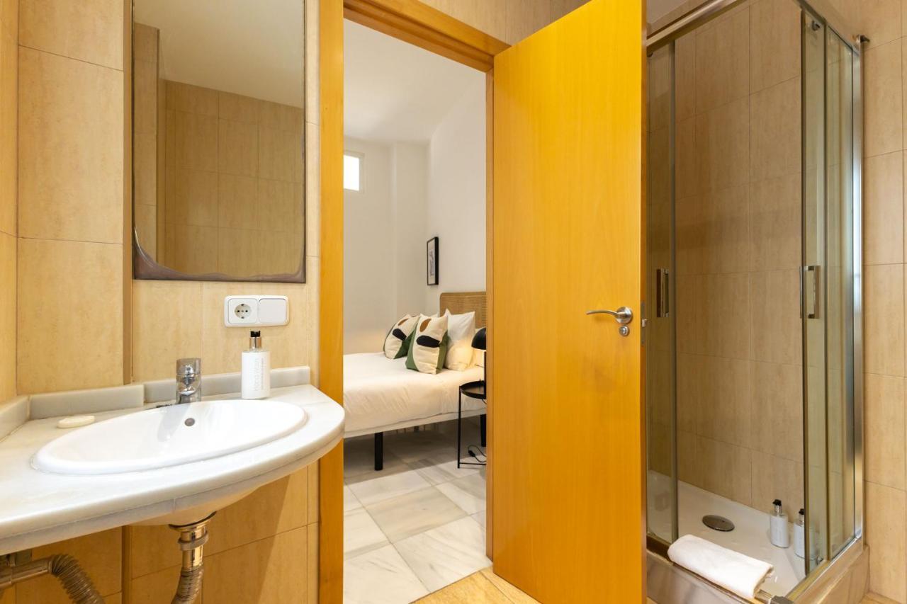 Terceros City Center Deluxe By Valcambre Sevilla Eksteriør billede