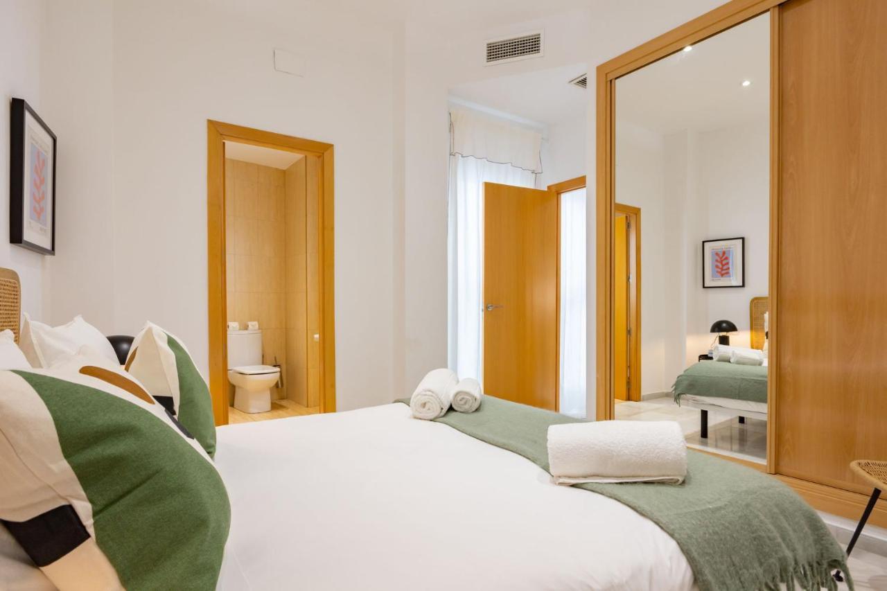 Terceros City Center Deluxe By Valcambre Sevilla Eksteriør billede
